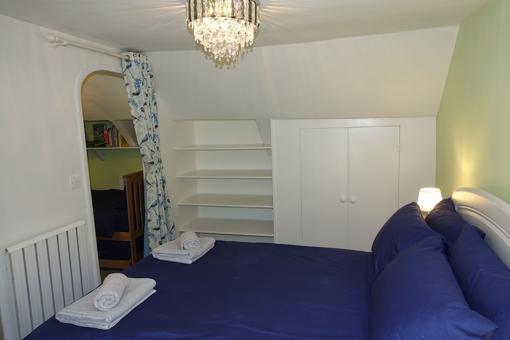 Family House photo 2