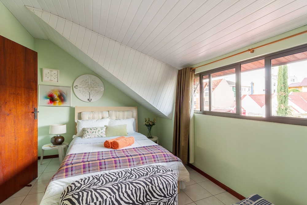Standard Studio Suite, Kitchen