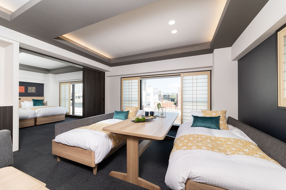 Two-Bedroom Family Suite(Sofa-Bed) - Photo 4