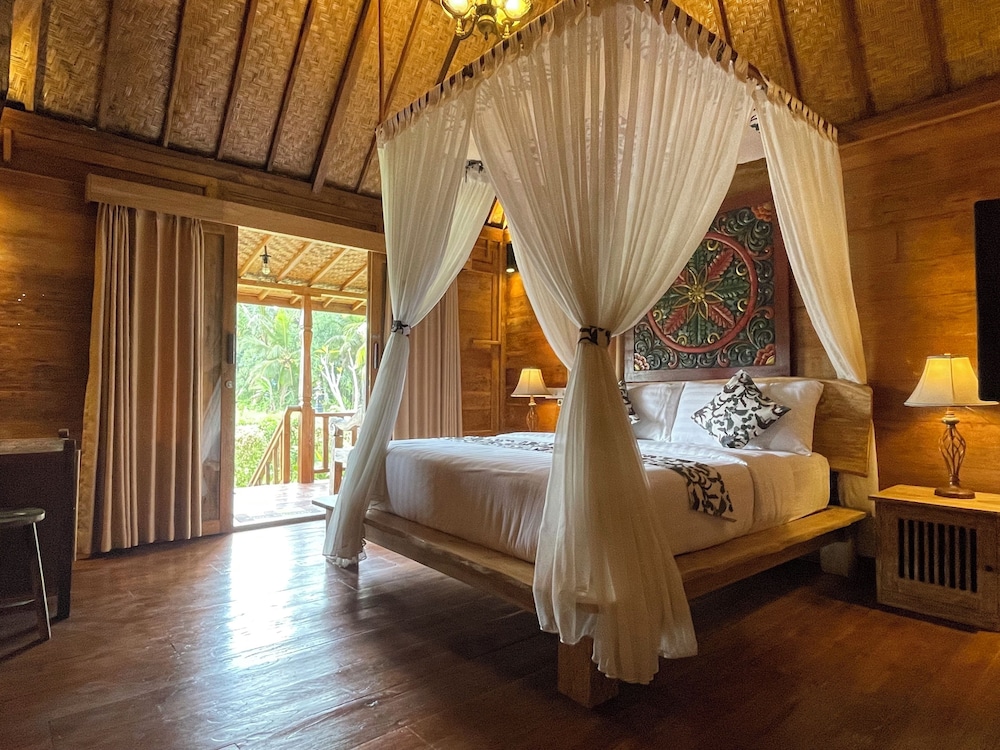 Deluxe Cabin, Balcony, Garden View photo 1