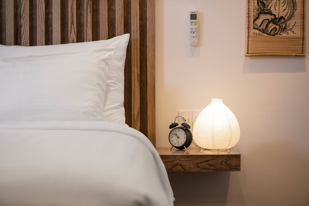 Superior Studio, 1 King Bed, Bathtub