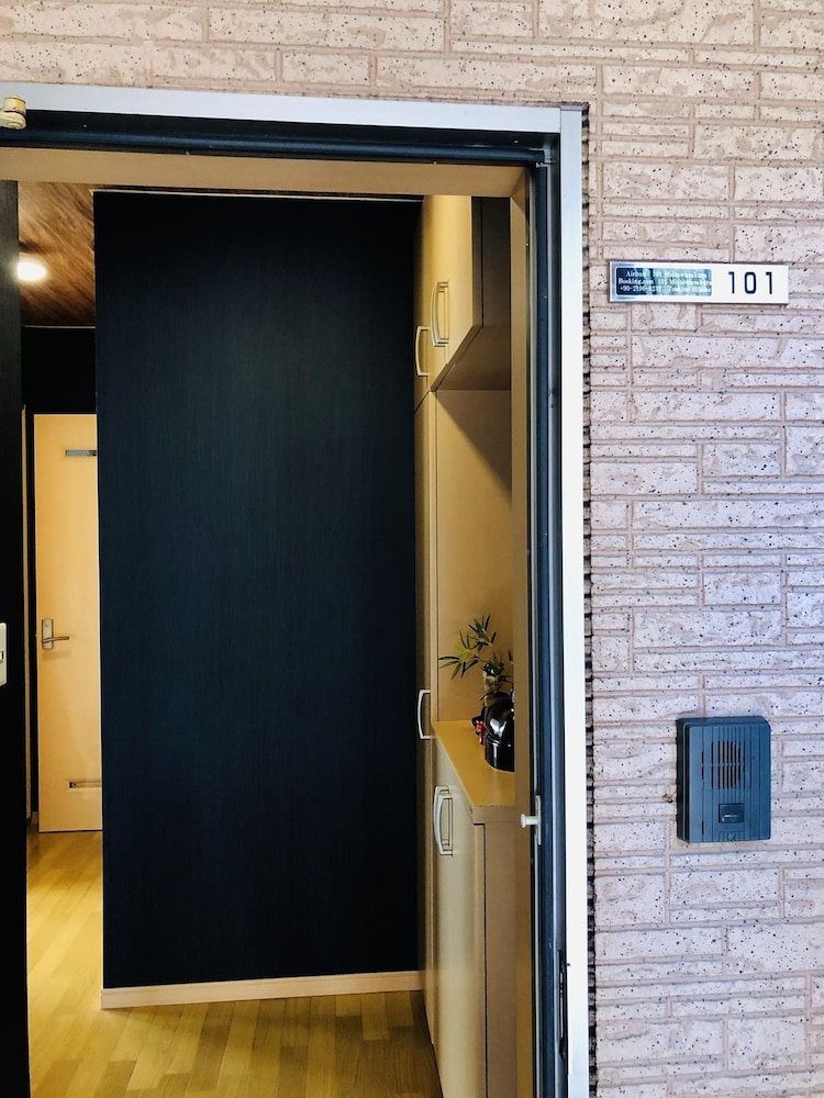 Basic Apartment photo 2