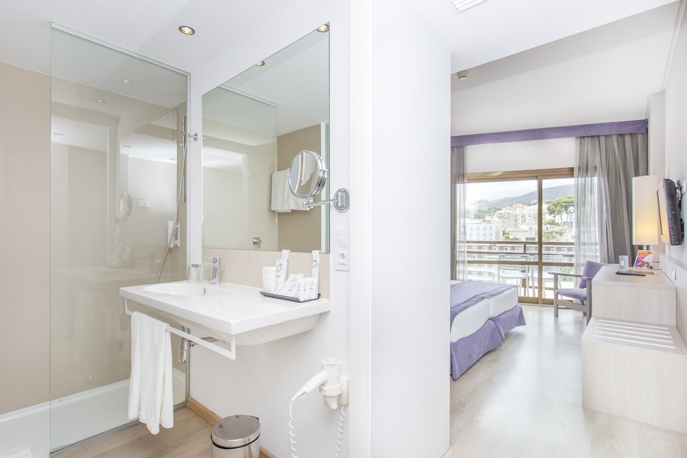 Superior Double Room, Sea View - Photo 2