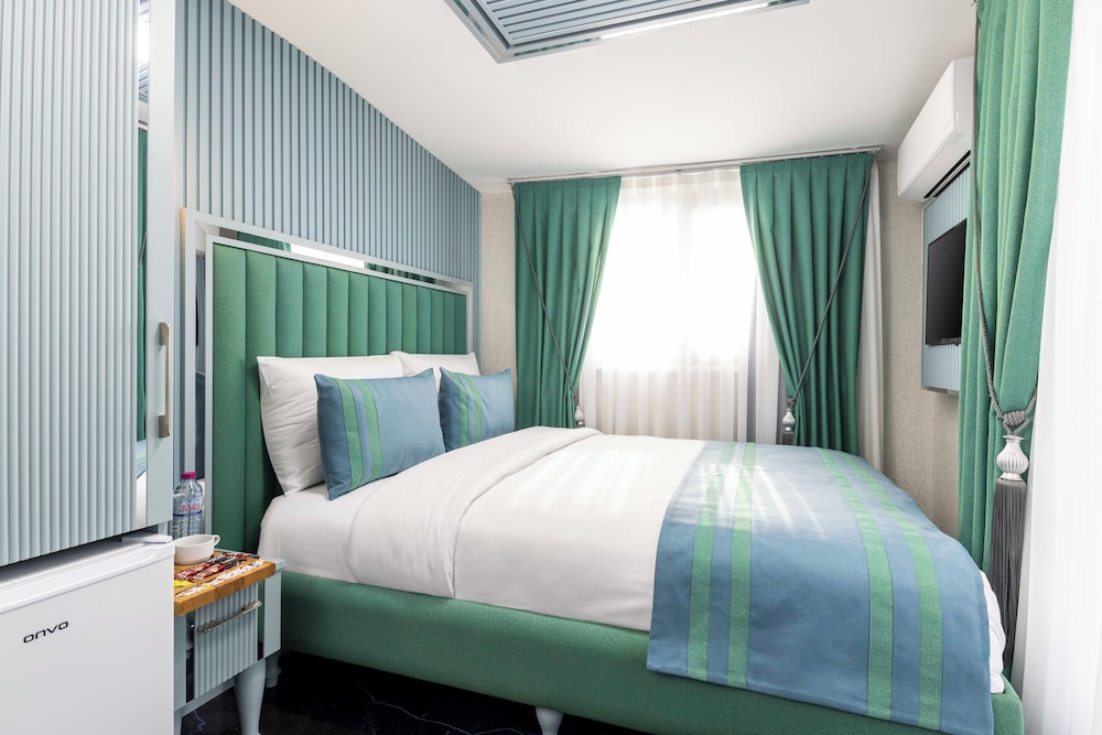 Standard Room, City View photo 3