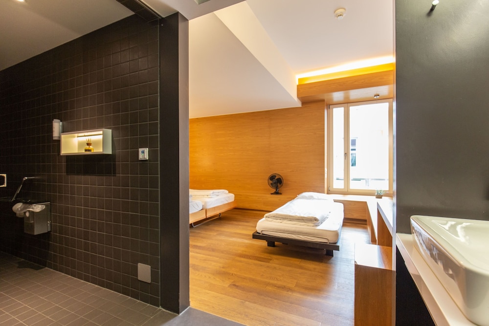 Private triple room photo 3