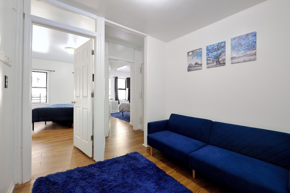Apartment photo 1