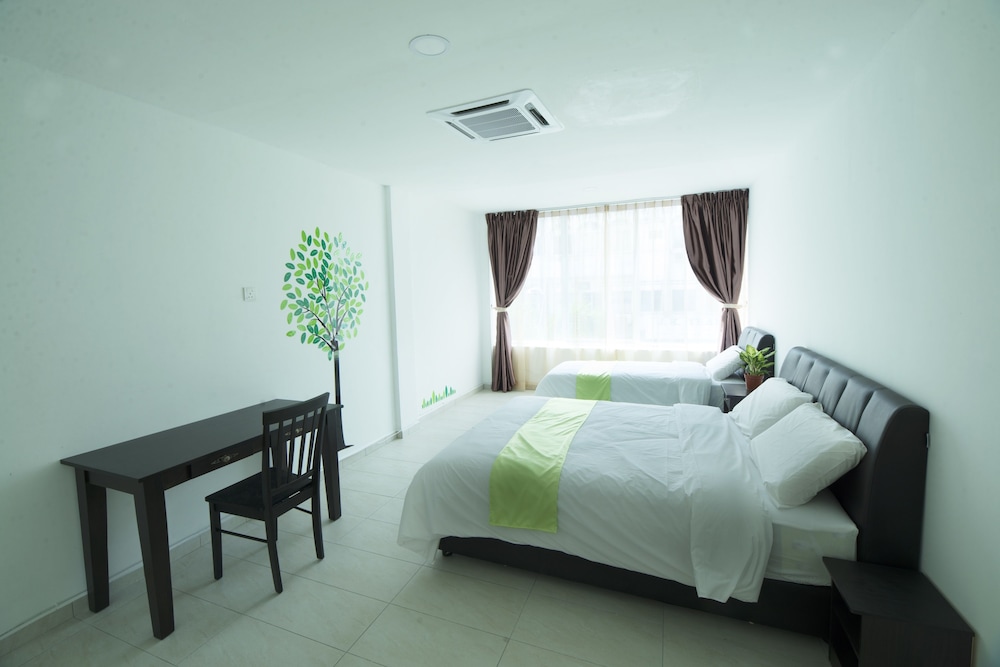 Suite, 4 Bedrooms (Evergreen Theme) photo 2