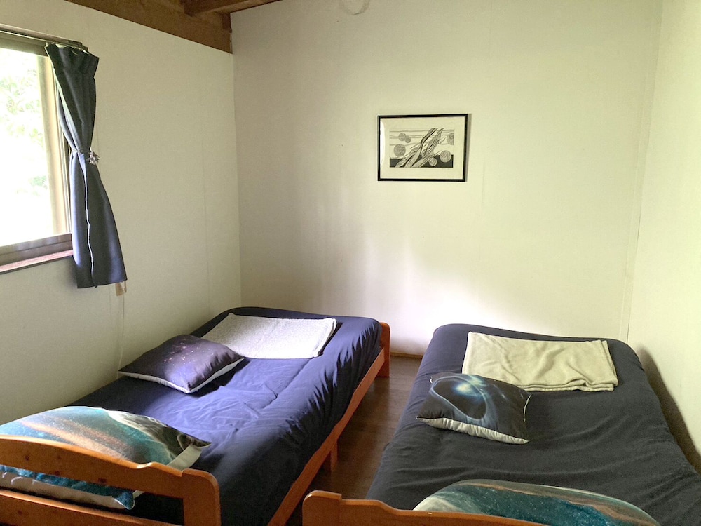 Twin Room, 2 Twin Beds photo 2
