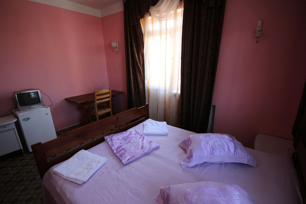 Standard Triple Room photo 3