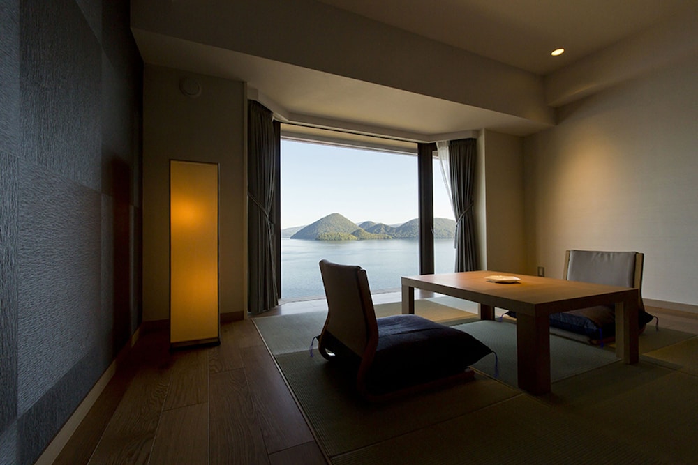 Standard Japanese-Western Style Room (buffet) photo 3