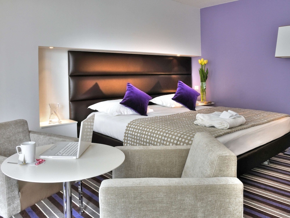 Superior Room, 1 Double Bed (City side) photo 1