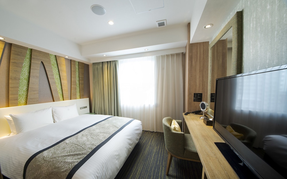 Comfort Double Room, 1 Queen Bed [Book 90 days before gets you free water bottle!] - Photo 3