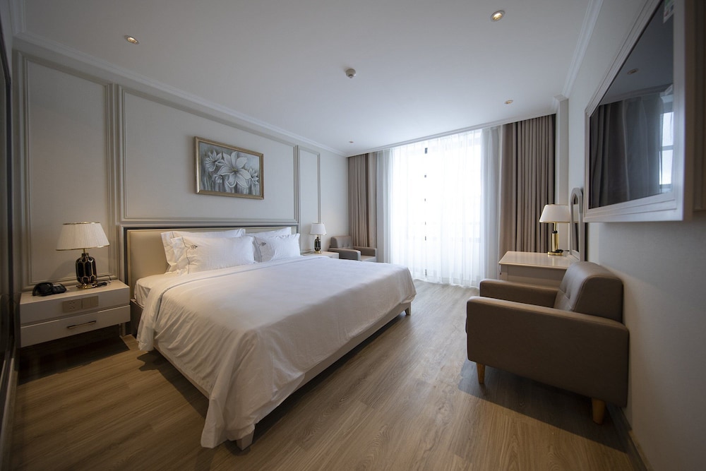 Deluxe Double Room, City View - Photo 1
