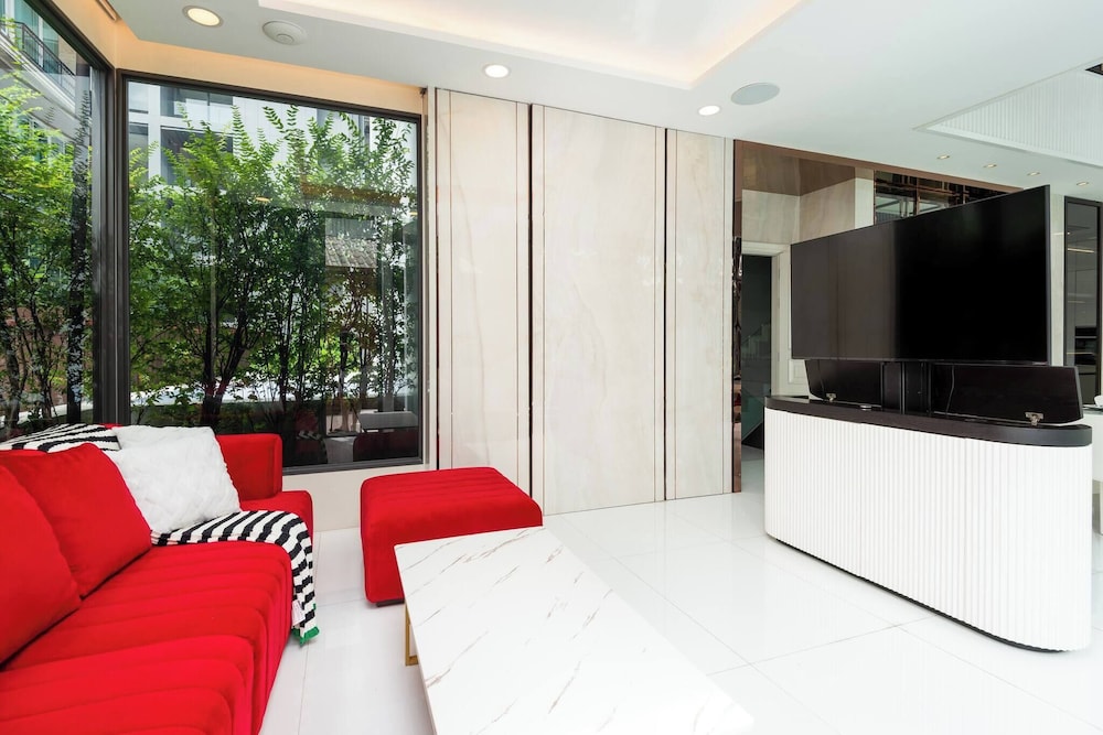 Villa, 5 Bedrooms, Accessible, Smoking photo 1