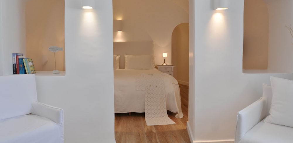 Superior Suite - Photo 1