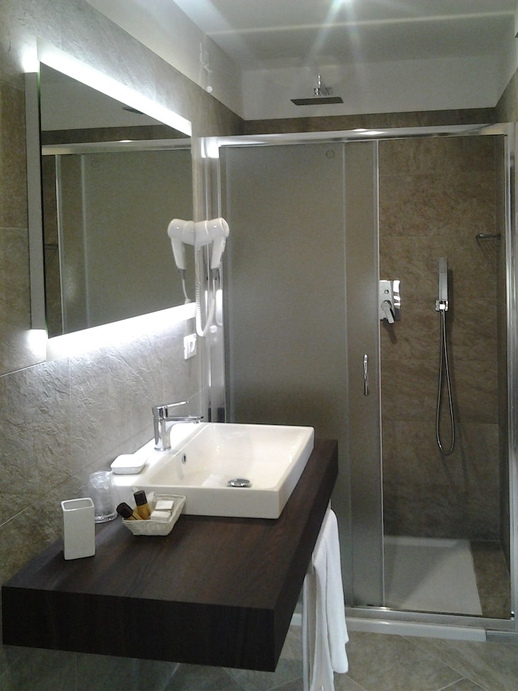 Double Room, Garden View, Annex Building photo 2