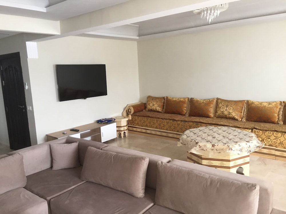 Family Apartment, 3 Bedrooms photo 1