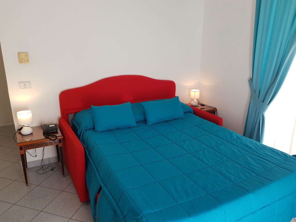 Standard Double Room, Sea View (con terrazzo) photo 3
