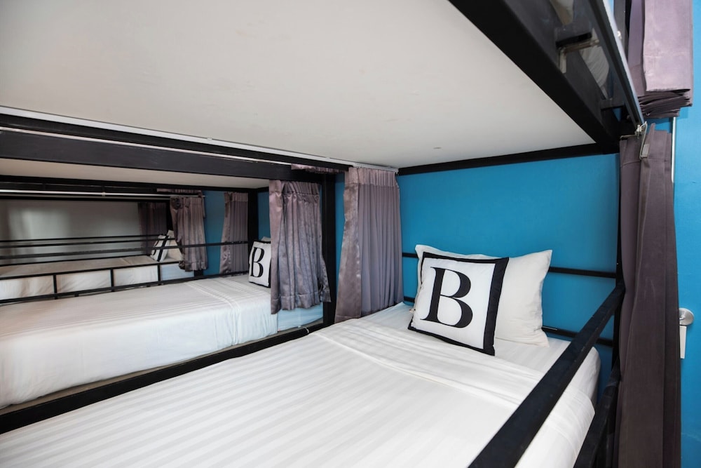 Bed in 6 Bed Mixed Dormitory photo 2
