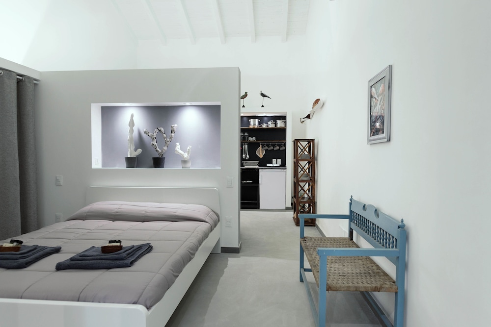 Superior Suite, 1 Queen Bed, Garden View