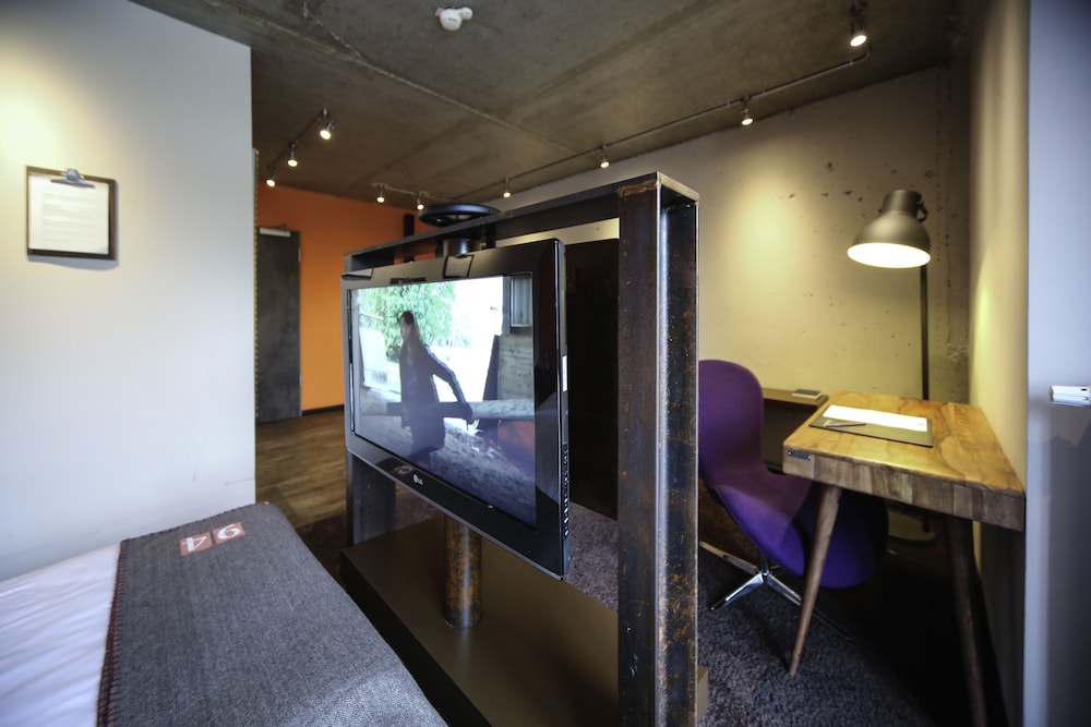 Double Room - Photo 3