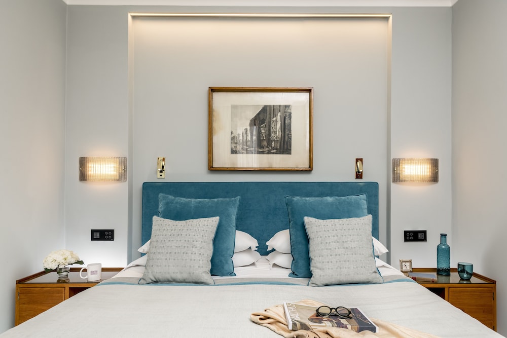 Deluxe Premium Room