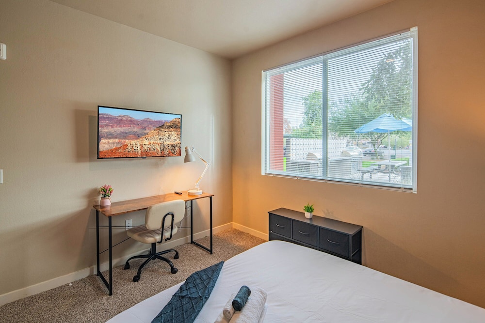 Luxury Apartment, 2 Bedrooms, Non Smoking, Balcony photo 2