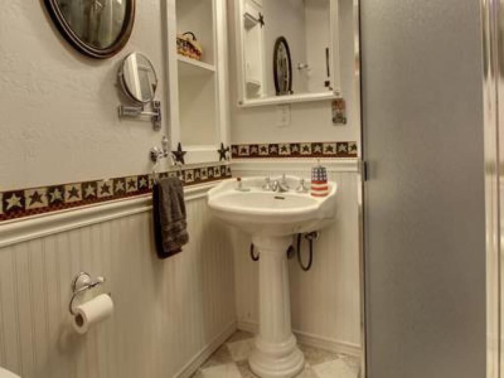 Standard Double Room, Ensuite, Garden View (Americana) photo 2