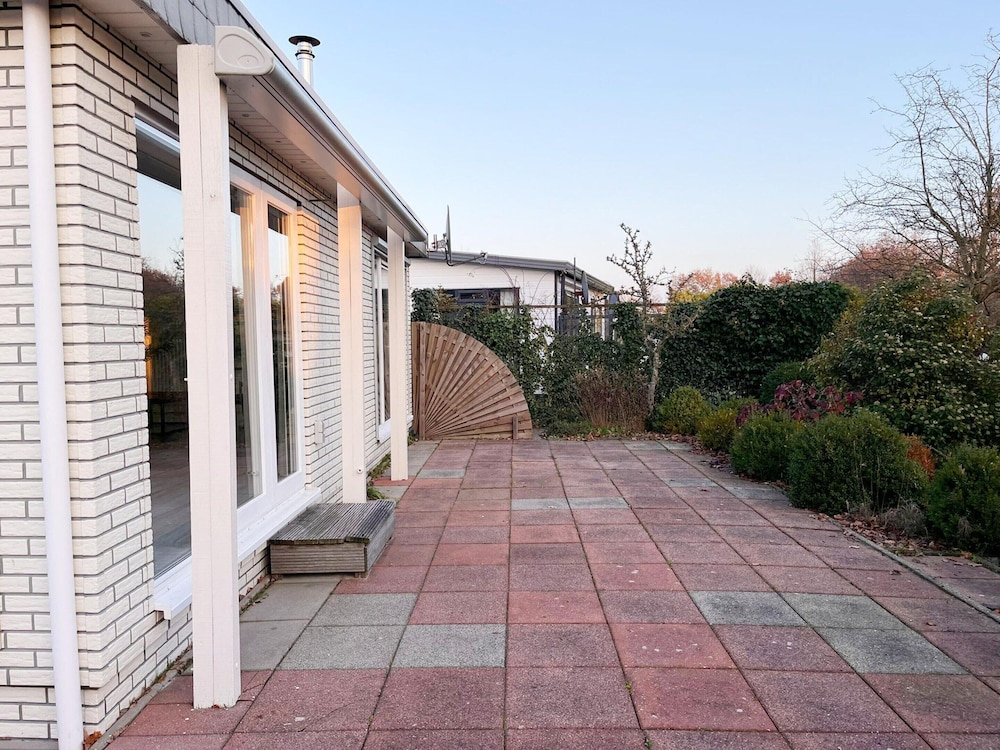 Bungalow photo 2