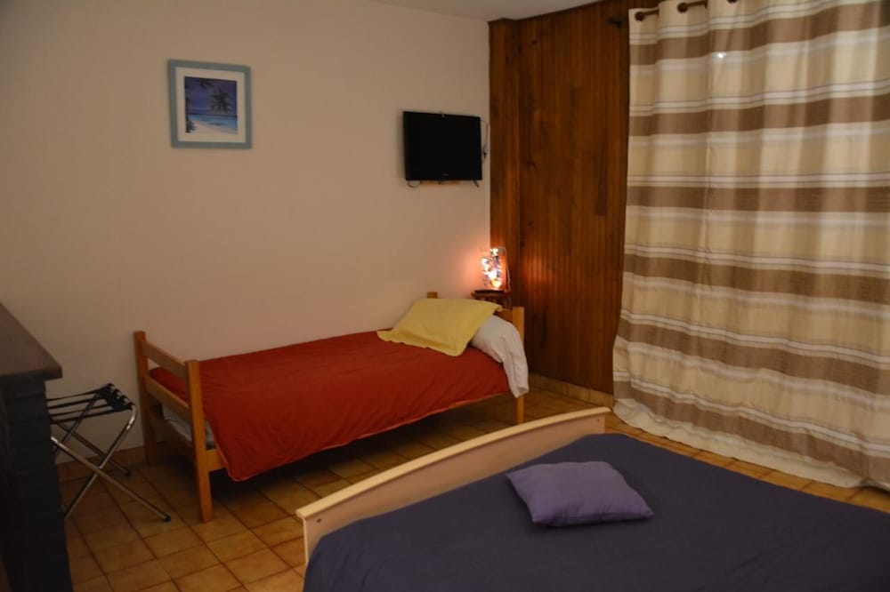 Quadruple Room, Multiple Beds photo 3