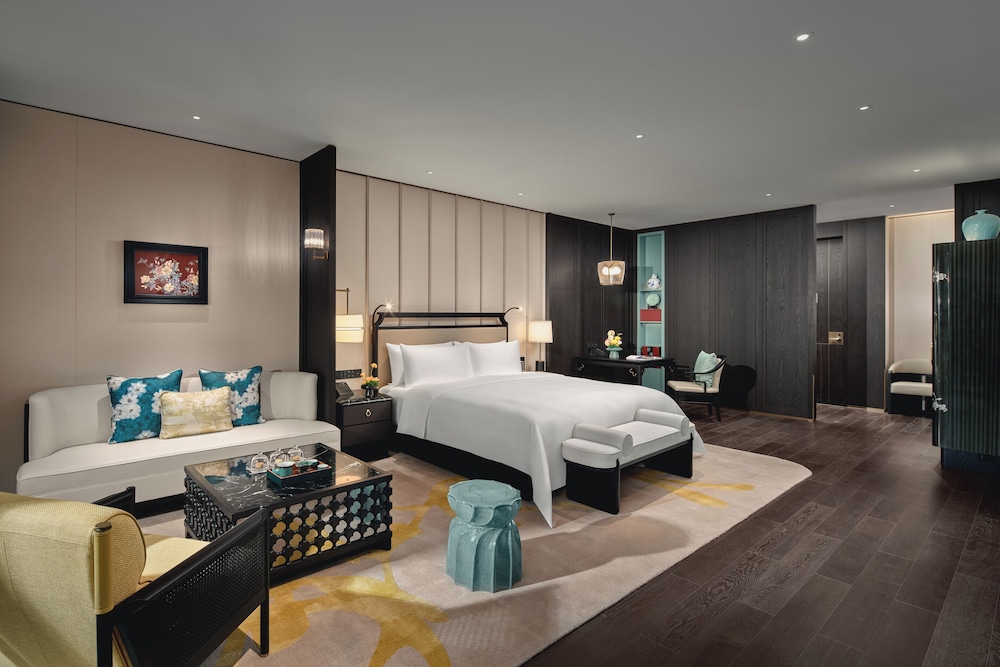 Romantic Room, 1 King Bed, Bathtub, Mountain View