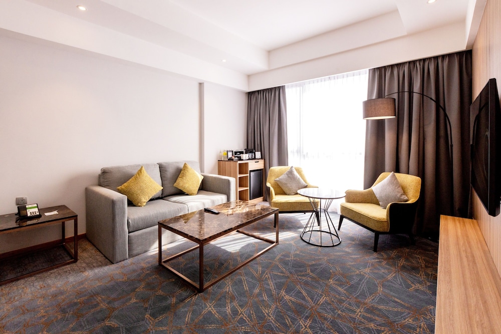 Suite, 1 Bedroom, Club Lounge Access - Photo 7