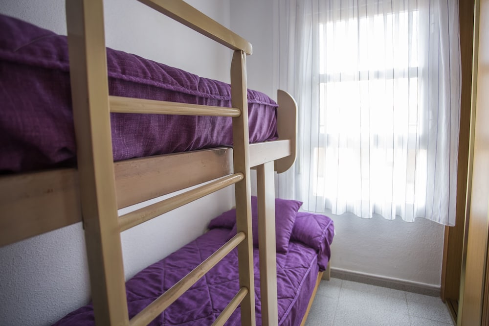 Economy Apartment, 2 Bedrooms, Balcony photo 2