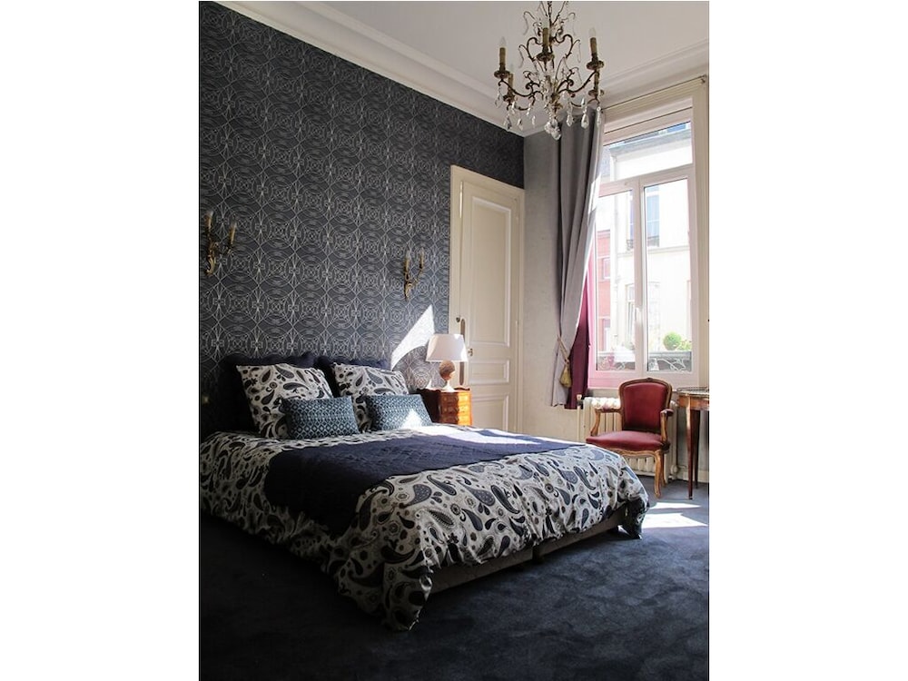 Double or Twin Room, Private Bathroom (La chambre Voltaire) photo 2