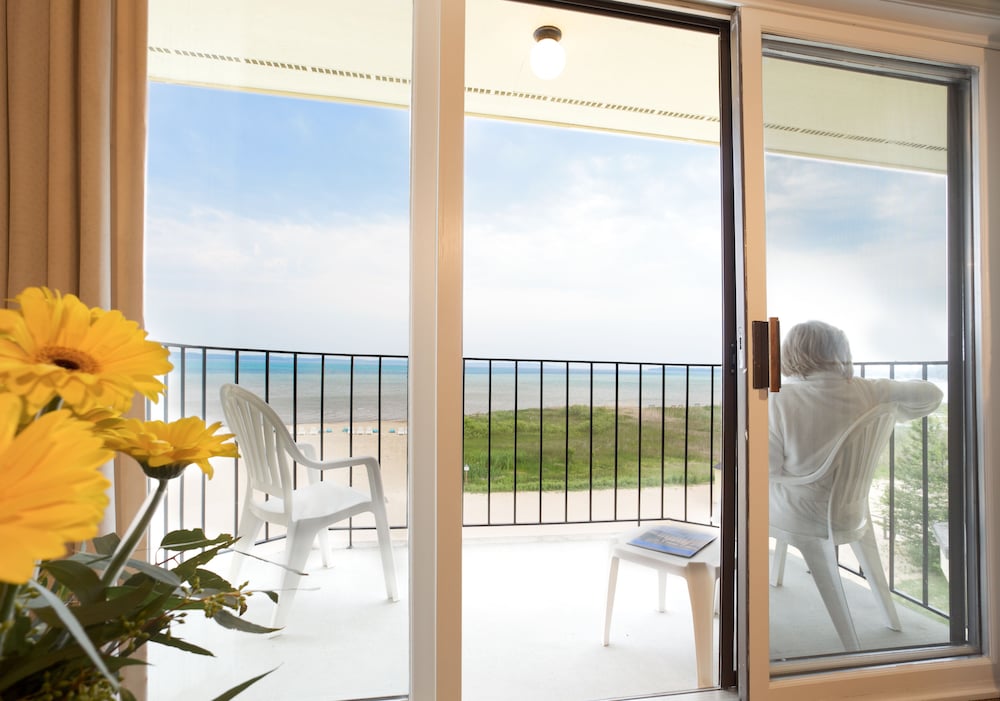 Studio, 2 Queen Beds, Accessible, Bay View photo 2