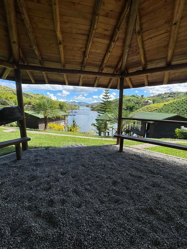 Exclusive Cabin, Balcony, Lake View photo 3