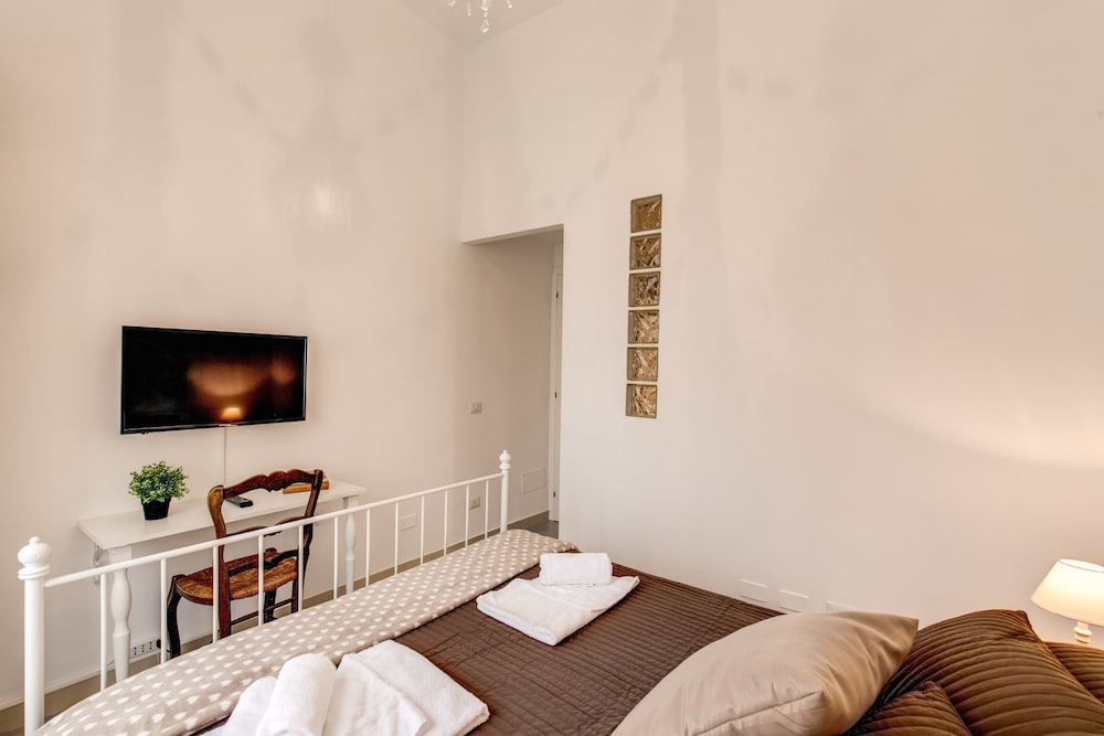 Basic Double Room Single Use photo 1