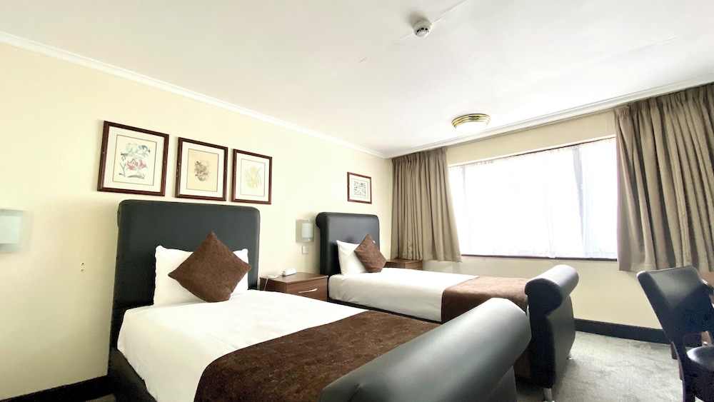 Executive Twin Room - Photo 1