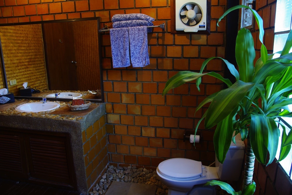 2 Bedrooms Villa (No Kitchen) photo 2