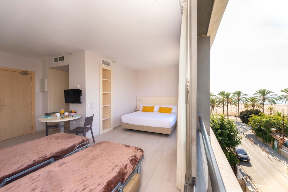 Superior Apartment, Partial Sea View (1- 2 pax) - Photo 3