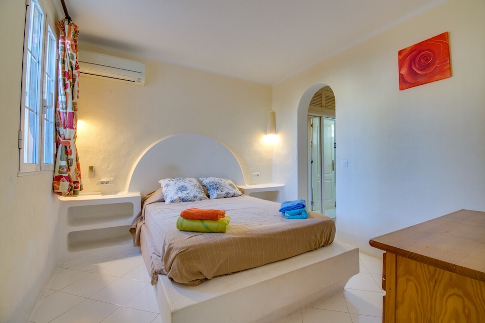 Villa, 3 habitaciones, acceso a la piscina, vista al mar