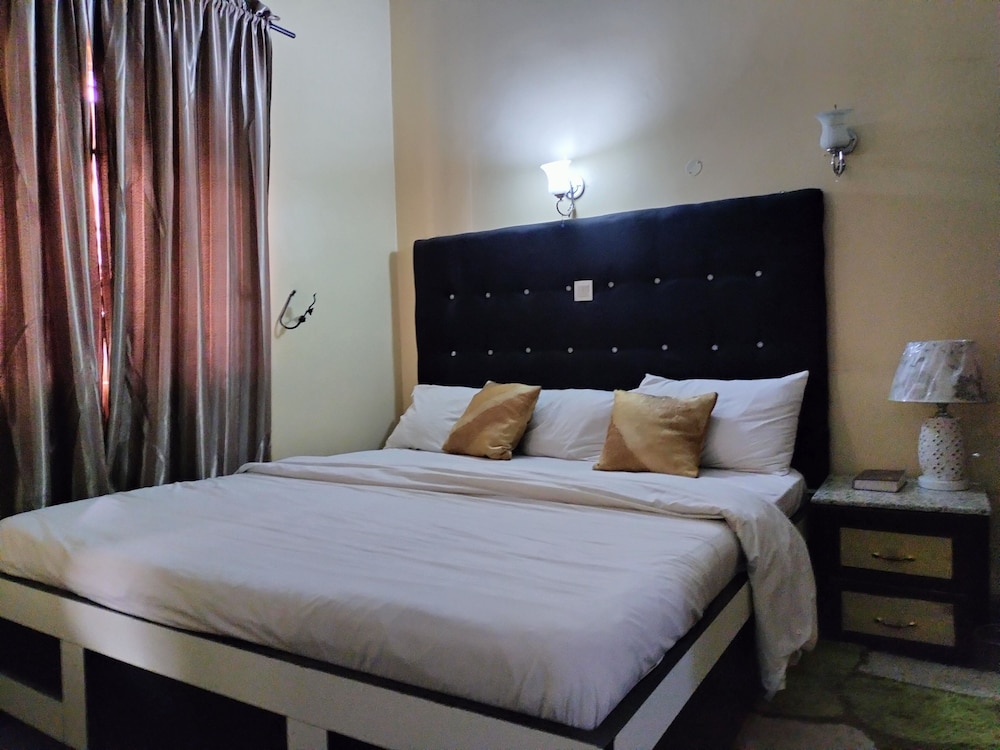 Deluxe Studio Suite photo 3