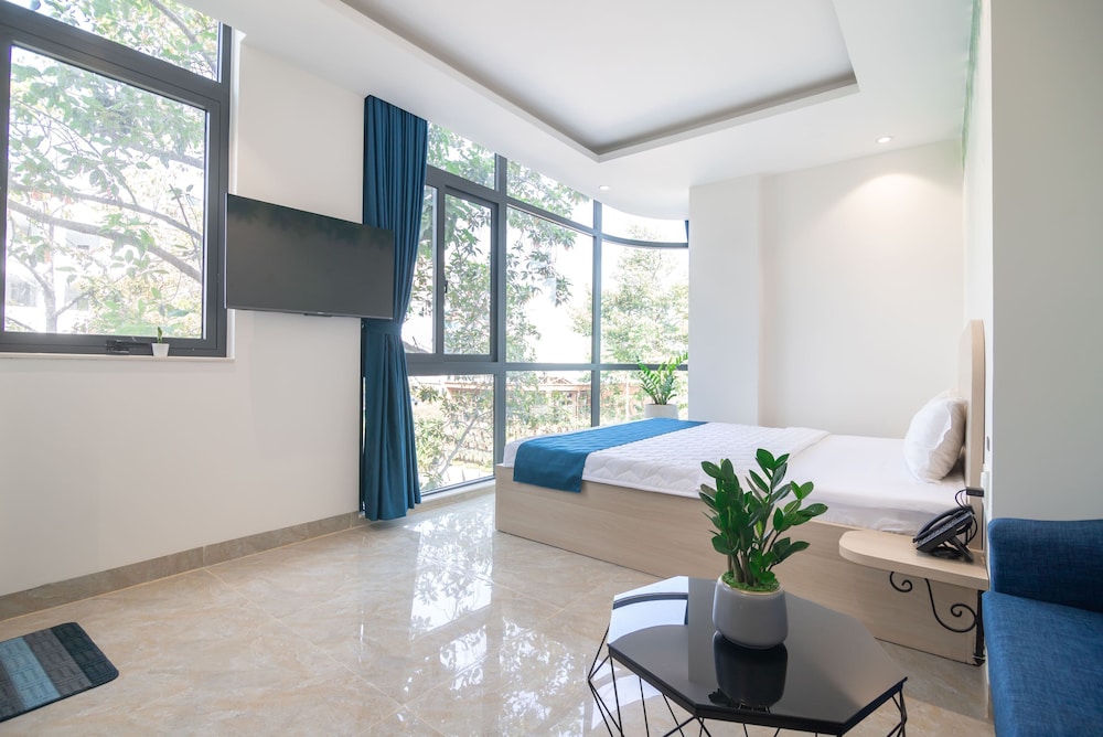 Deluxe Double Room Single Use