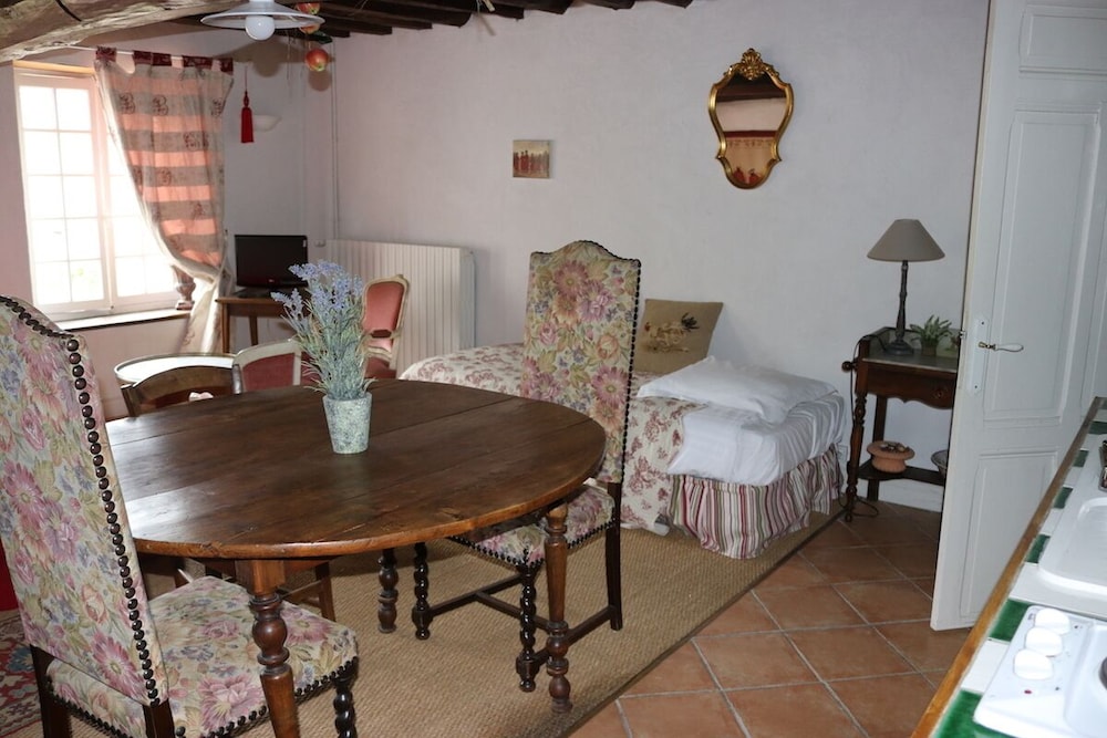Comfort Room photo 3