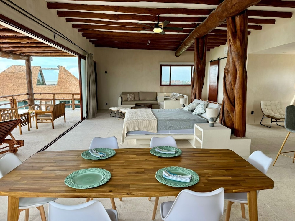 Presidential Suite, Balcony, Sea View photo 2