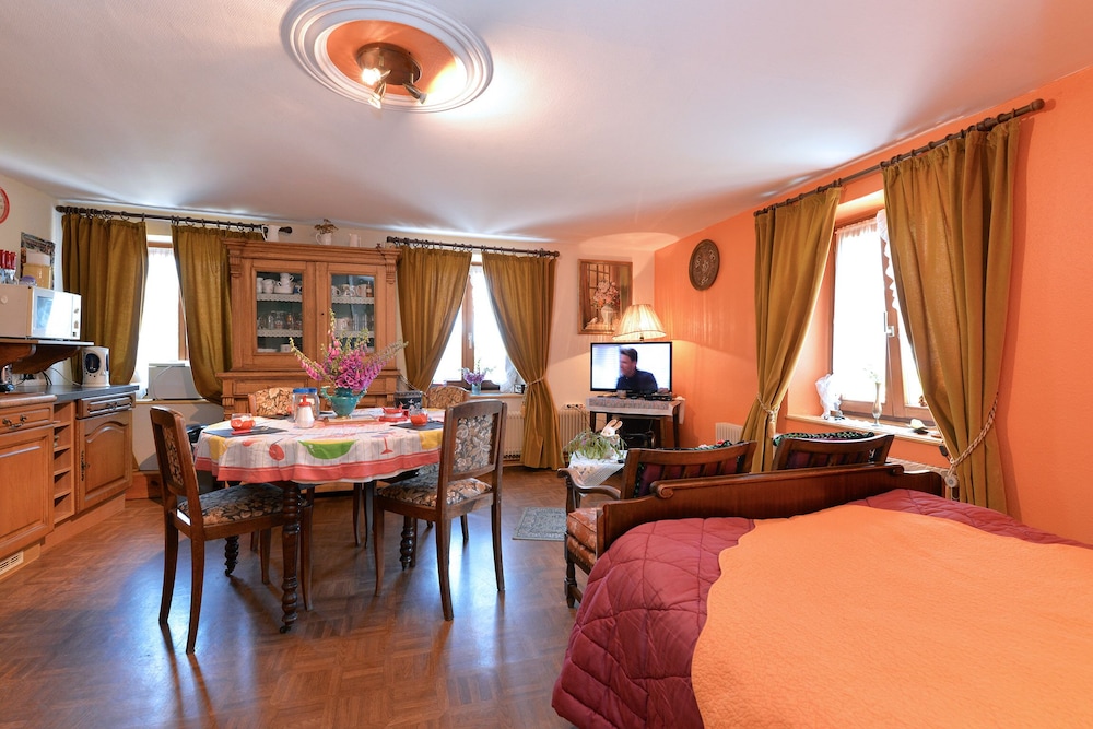 House, 1 Bedroom (Les Pruniers) photo 3