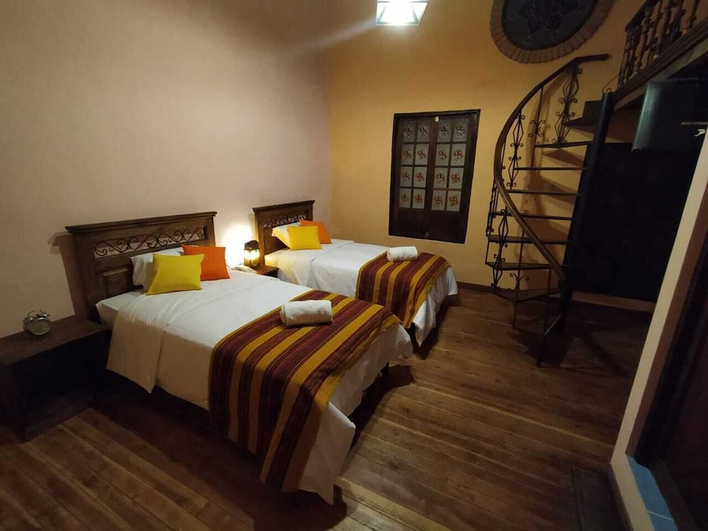 Standard Twin Room, 2 Twin Beds photo 3