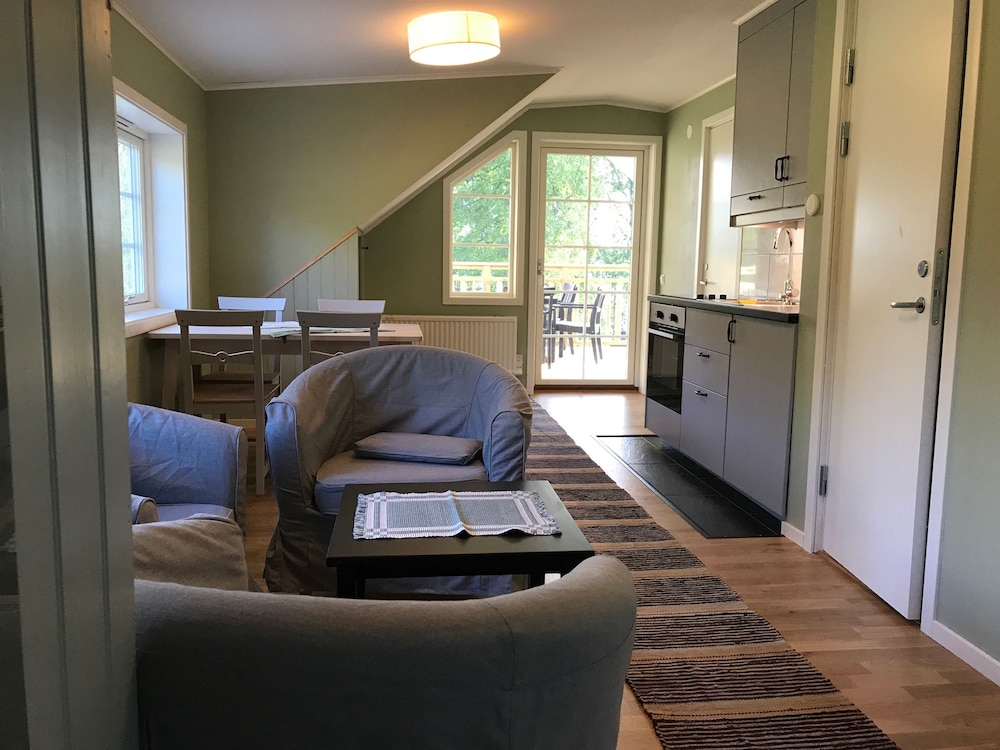Basic Apartment, Lake View (Sandbolstugan 1) photo 1