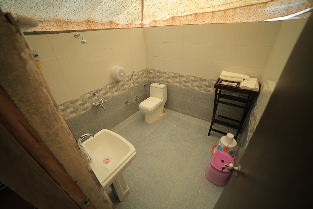 Basic Twin Room