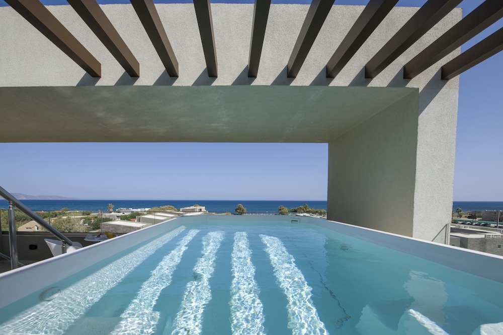 Executive Suite, Private Pool, Sea View photo 3